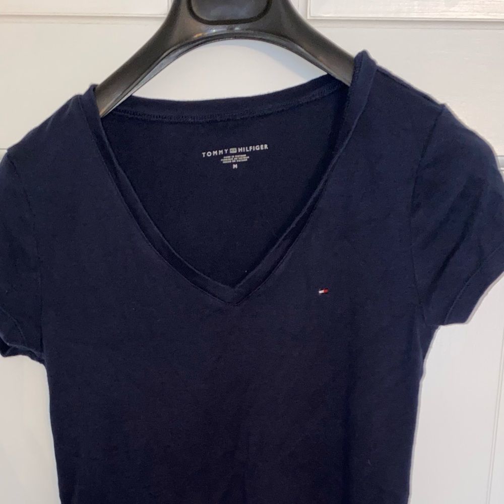 Navy Blue Tommy Hilfgure v neck size medium
